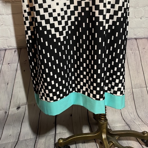 Signature Camryn Dress Plus Size 22W - Picture 6 of 8